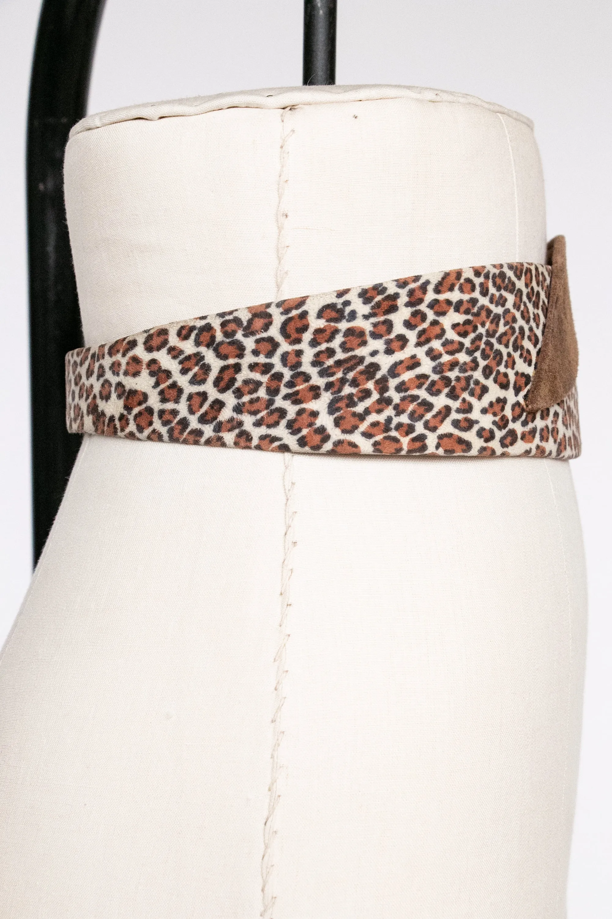 1980s Belt Suede Leopard Cinch Waist M