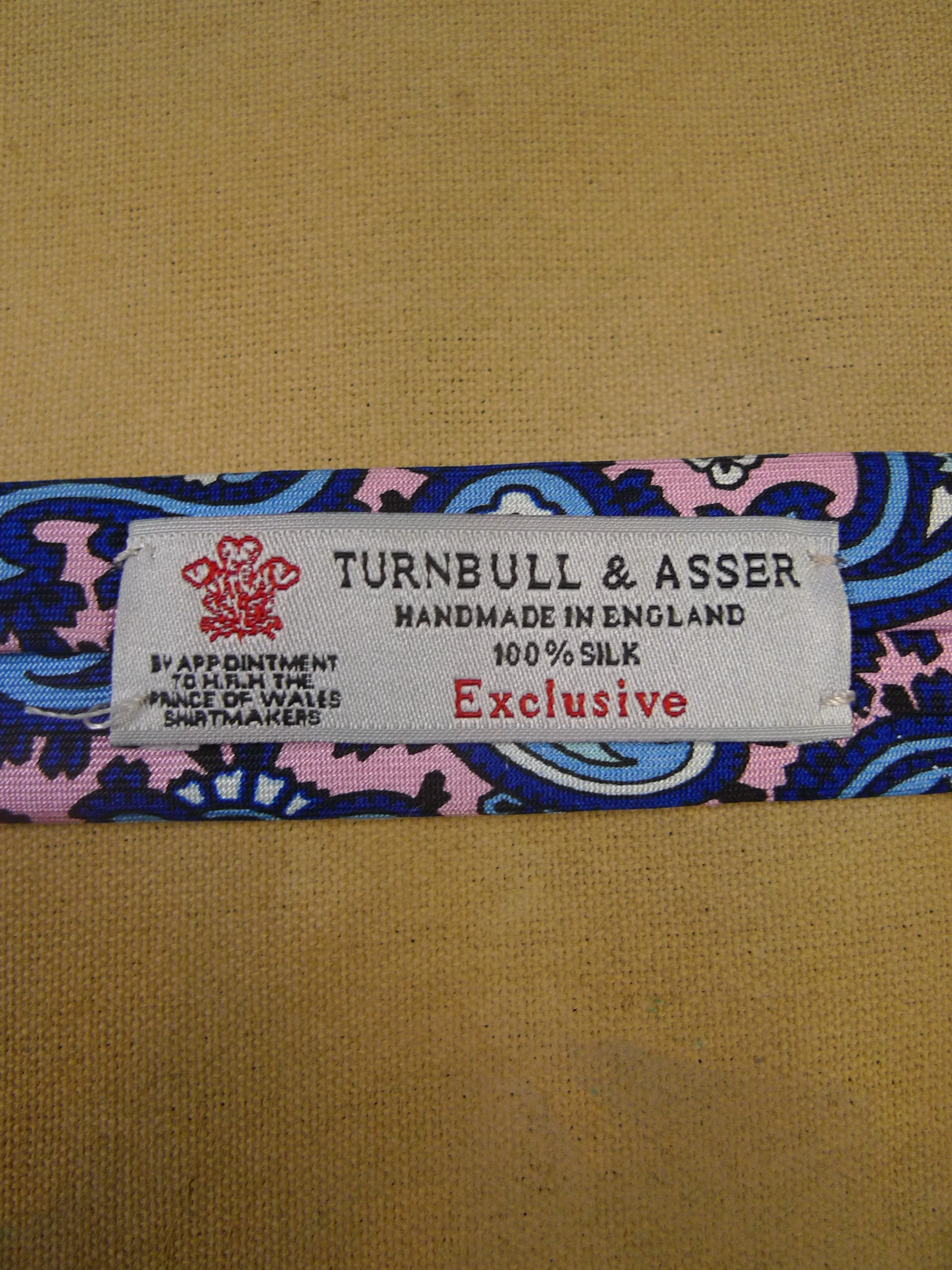 24/0097 immaculate turnbull & asser pink blue paisley pattern 100% silk tie