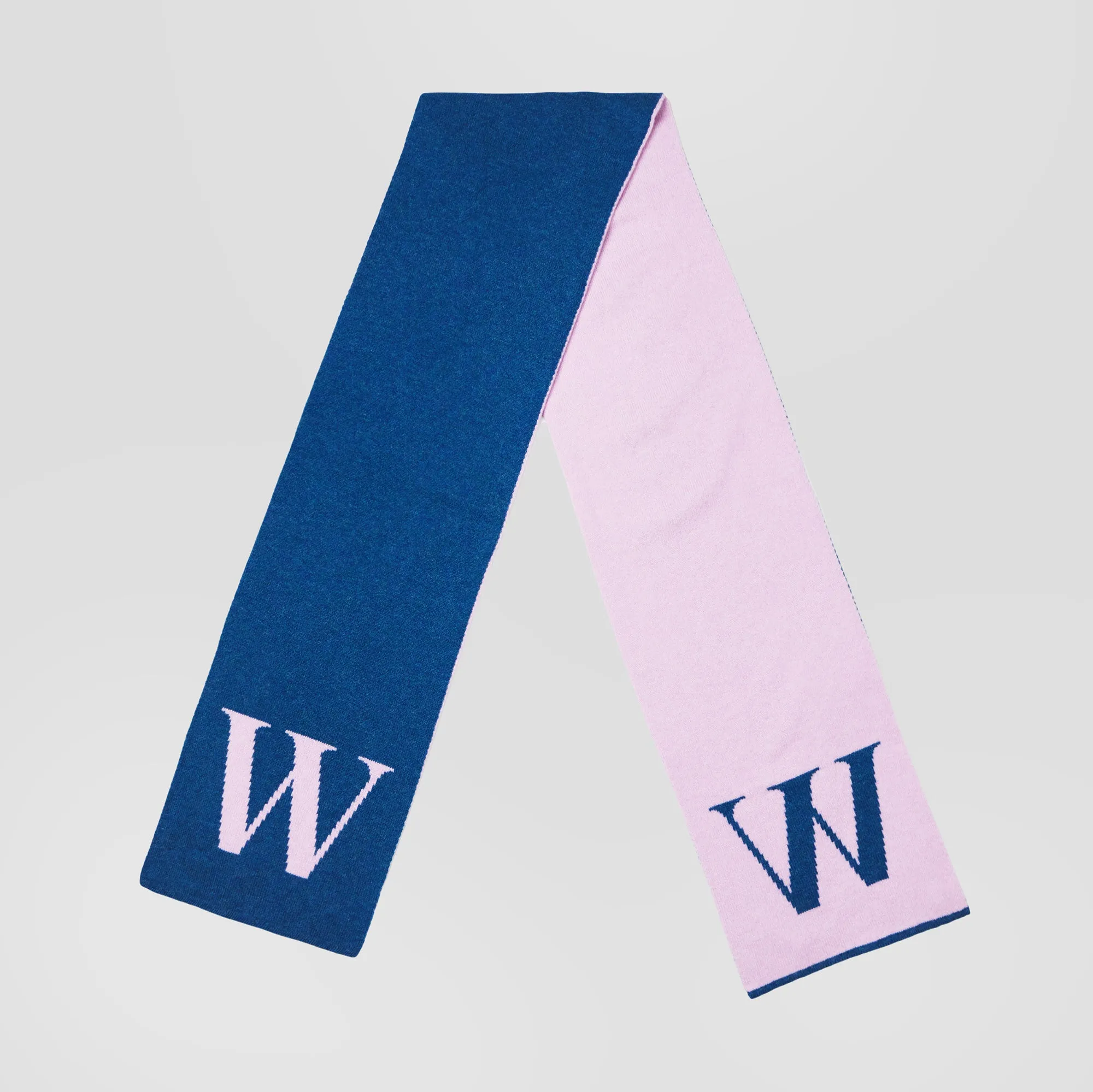 Alphabet W Scarf