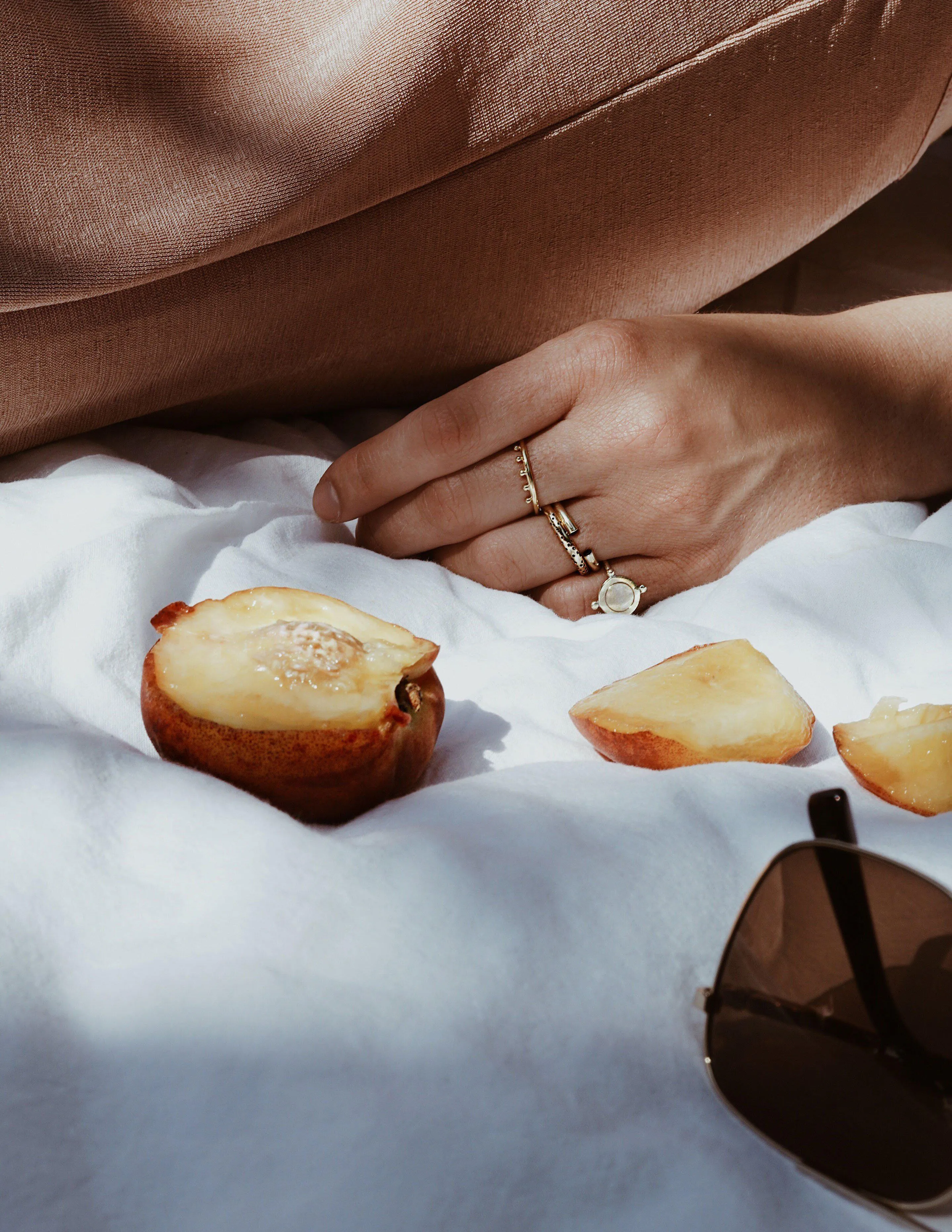 Blind Compass ring <br>Solid gold