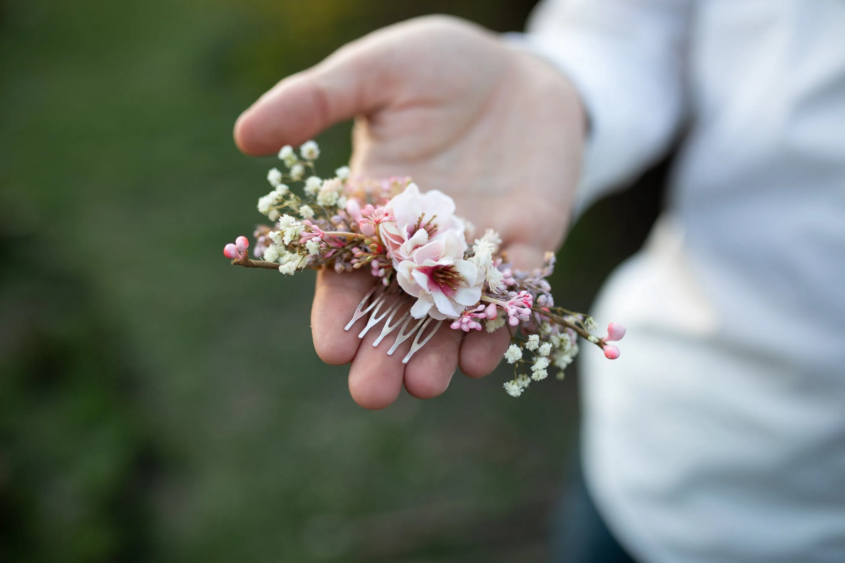 Blush and ivory flower hair comb Customisable Cherry blossom Wedding hair comb Bridal accessories Small flower comb Magaela Natural