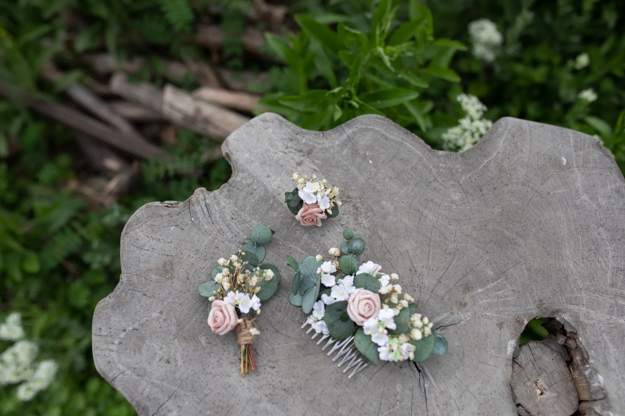 Blush and ivory flower hair comb Wedding hair comb Bridal accessories Pink flower comb Flower hair comb Greenery flower comb Magaela Natural