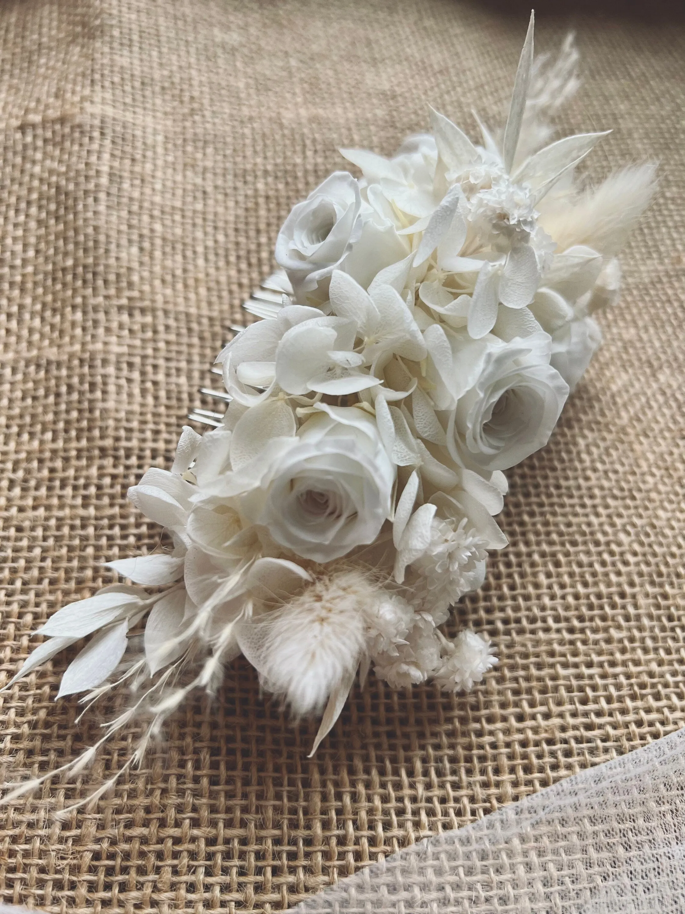 Boho Bride Dried Flower Comb Ivory, White Wedding Flower Hair Piece, Bridal Bespoke Flower Accessories, Everlasting Rose Hydrangea Pampas