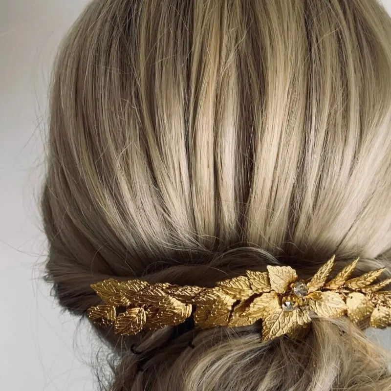 C184. vintage look gold/silver wedding bridal hairpiece back comb