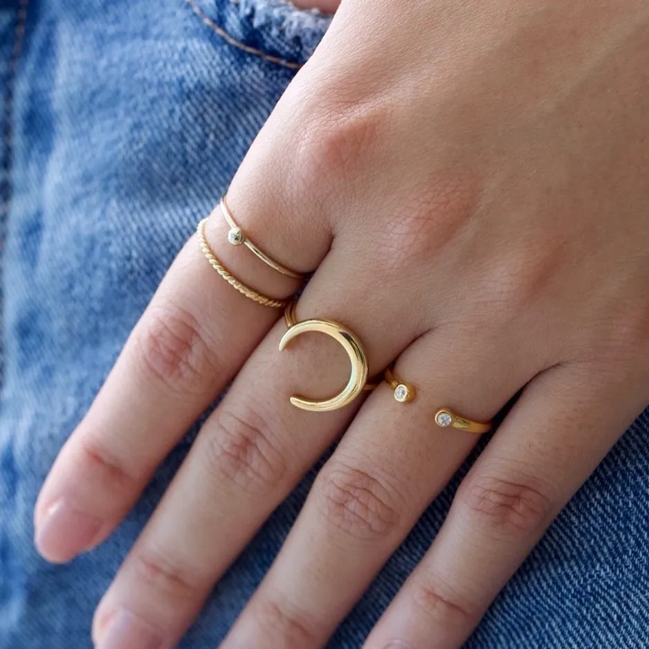 Crescent Moon Ring Gold