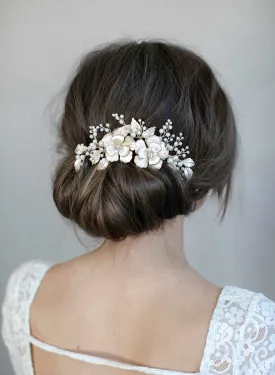 Double flower and pearl spray hair comb - Style #977