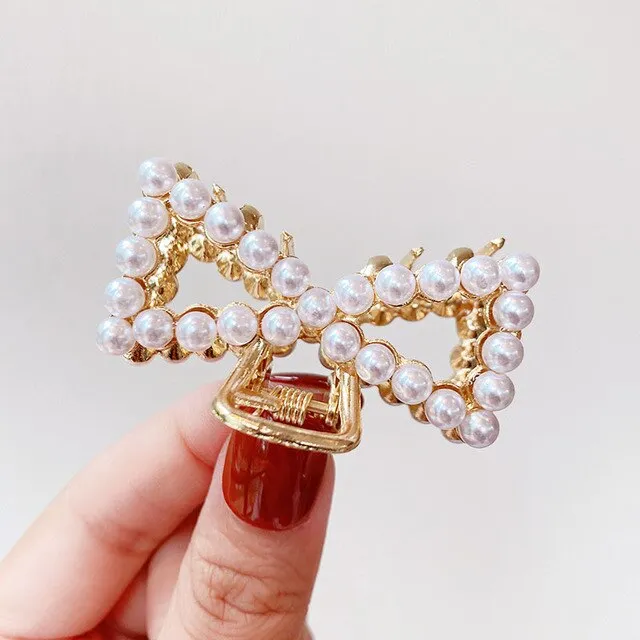 Elegant Pearls Rhinestone Geometric Hair Claws