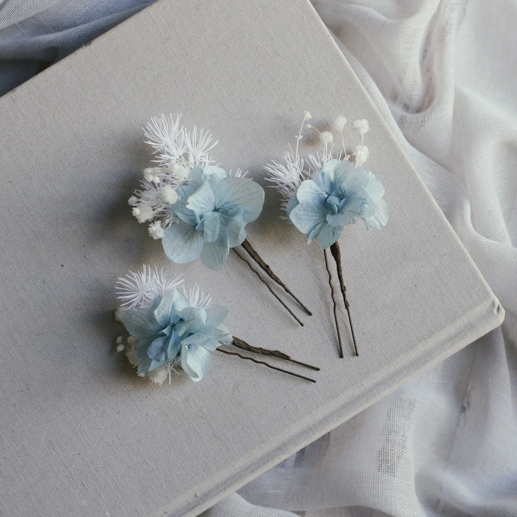 Everlasting Flower Hair Clips HYDRANGEA