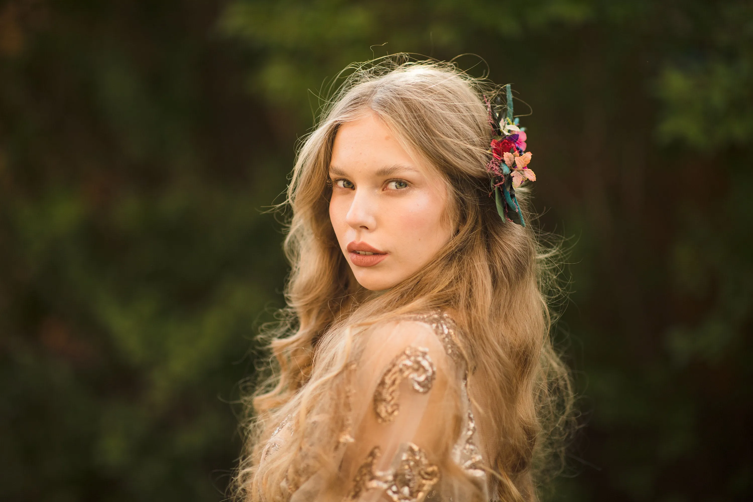 Flower hair comb for bride Wedding flower comb hair piece Red Hair comb Turquoise Blumenhaarkamm Magaela accessories Flower jewelry