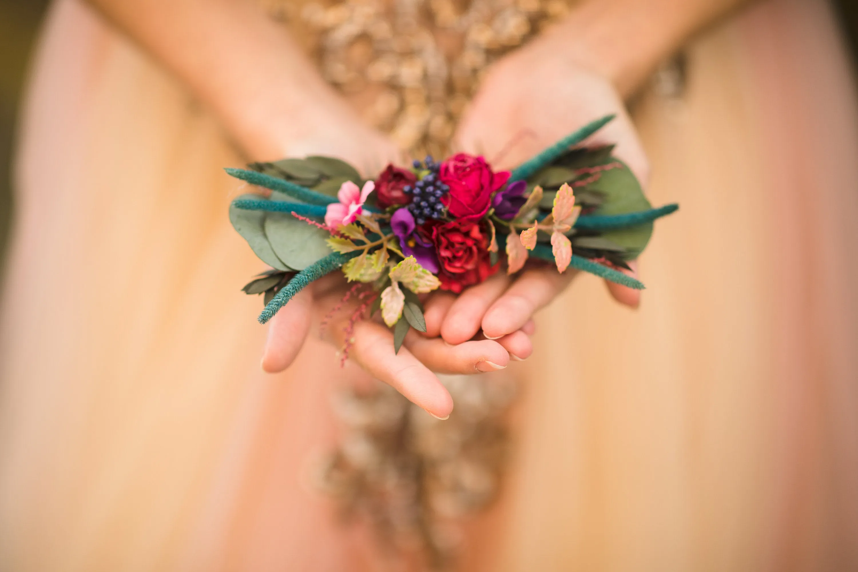 Flower hair comb for bride Wedding flower comb hair piece Red Hair comb Turquoise Blumenhaarkamm Magaela accessories Flower jewelry