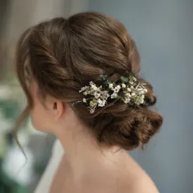 Greenery flower hair comb