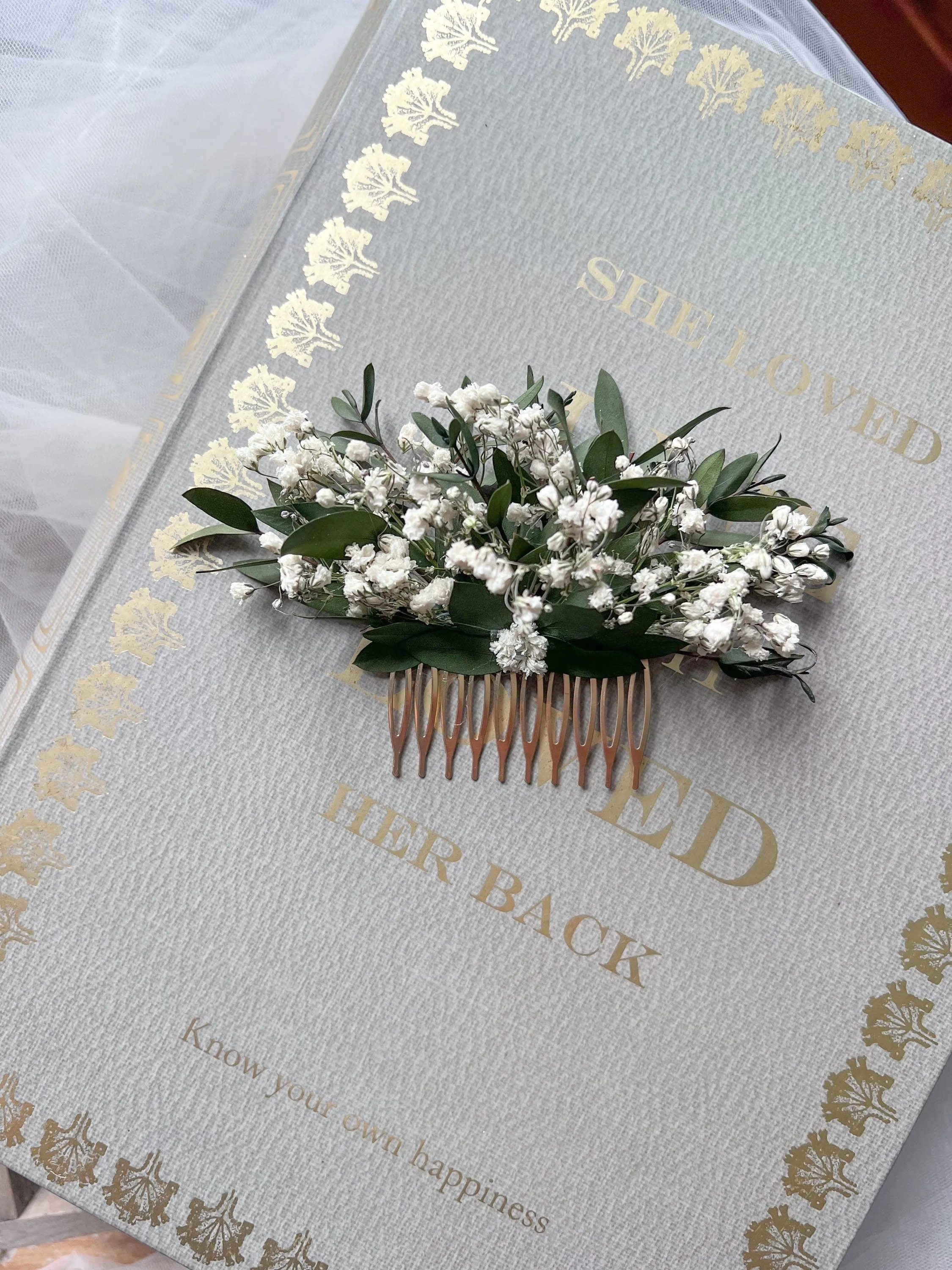 Gypsophila and Greenery Dried Flower Comb White for Brides, Wedding Babys Breath Floral Hair Slides, Bridal Hair Accessories with Eucalyptus