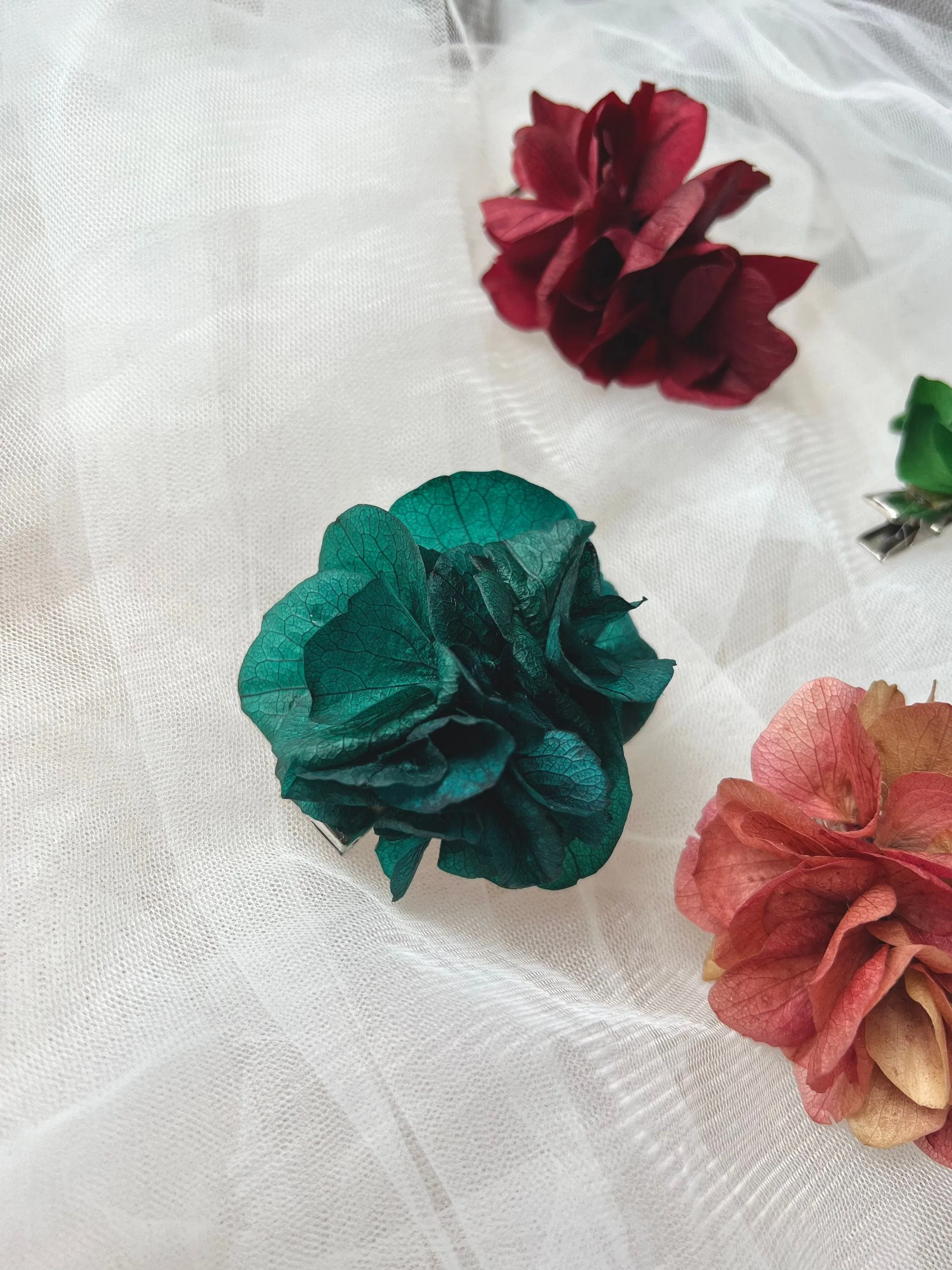 Handmade Bridesmaids Gift Hair Accessories, Dried Flower Hair Clips Red Teal Green Burgundy, Small Floral Hair Piece