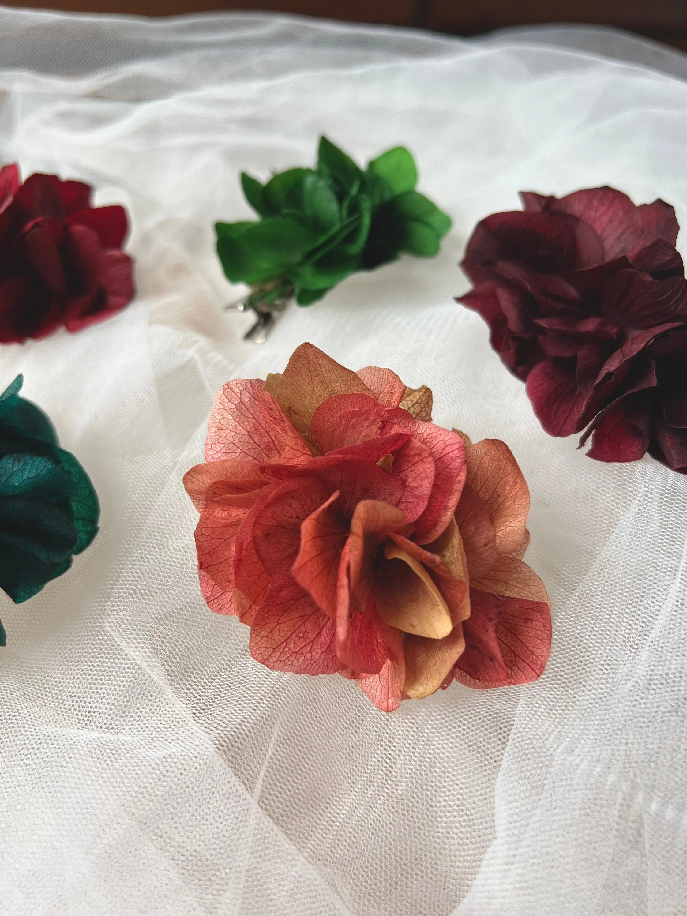 Handmade Bridesmaids Gift Hair Accessories, Dried Flower Hair Clips Red Teal Green Burgundy, Small Floral Hair Piece