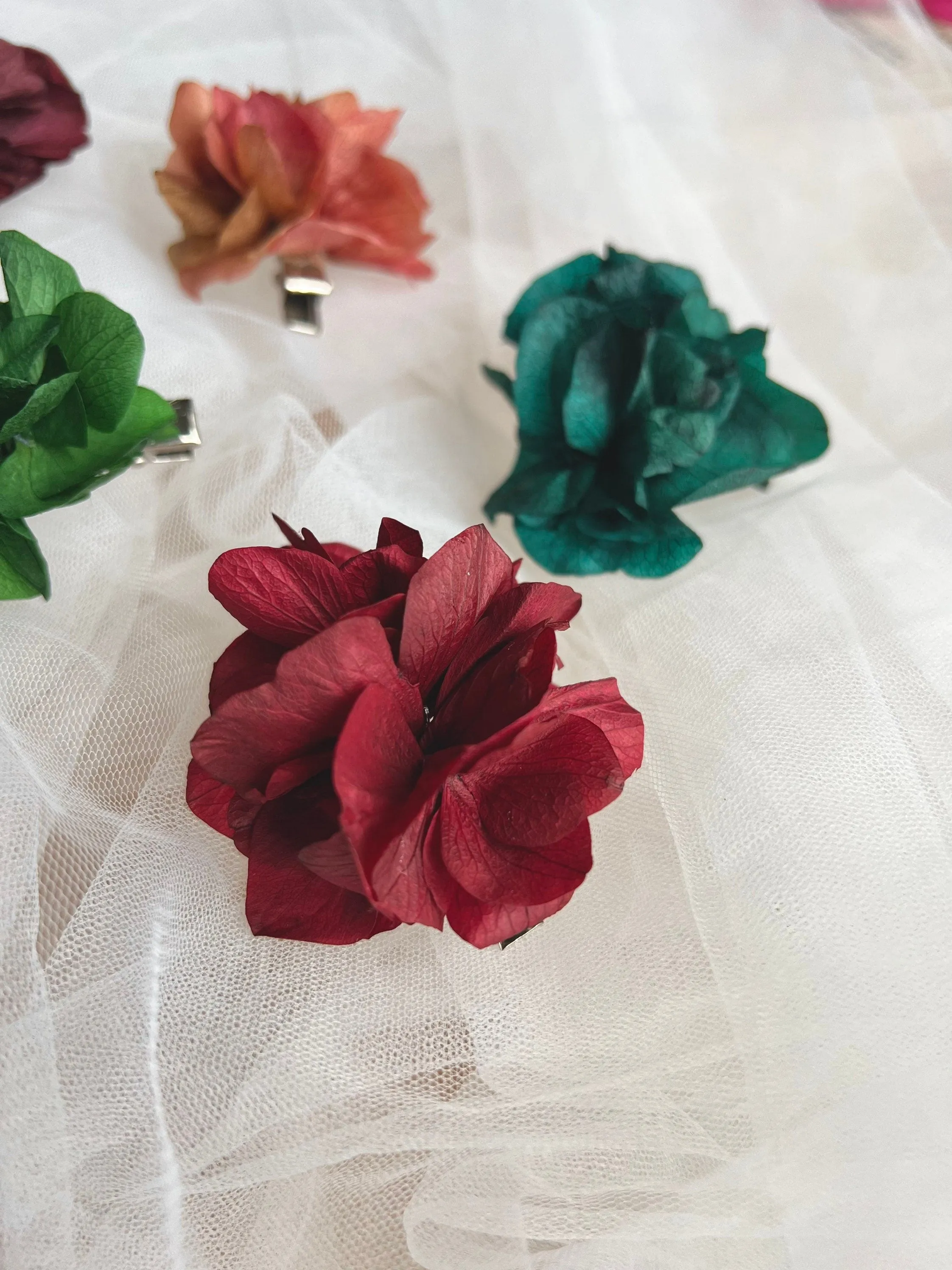 Handmade Bridesmaids Gift Hair Accessories, Dried Flower Hair Clips Red Teal Green Burgundy, Small Floral Hair Piece