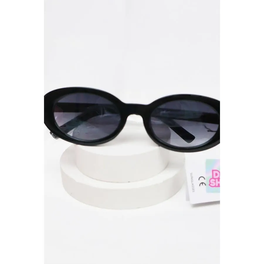 Love and Repeat Women's Jenny Retro Oval Sunglasses