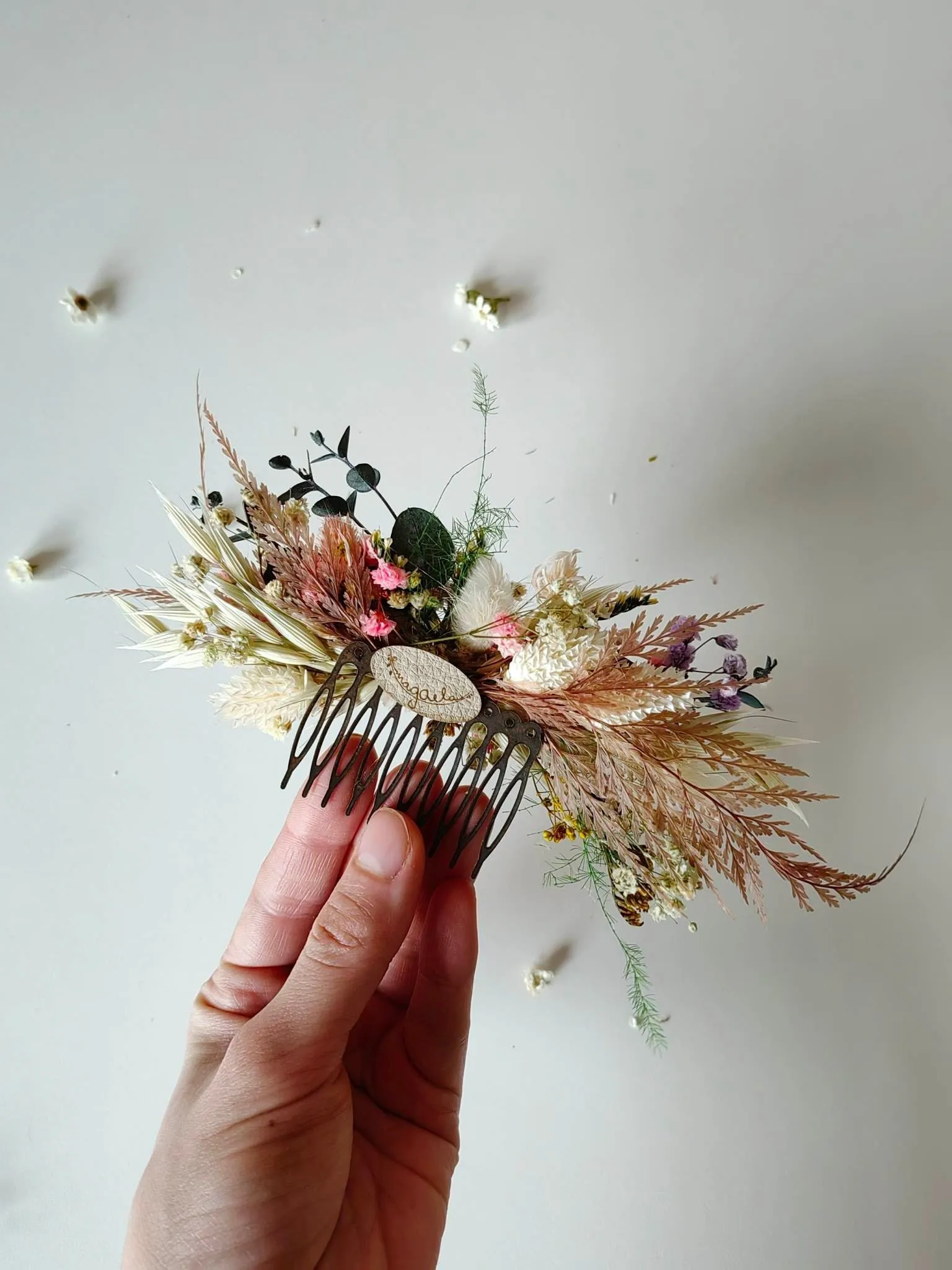 Natural rustic flower hair comb