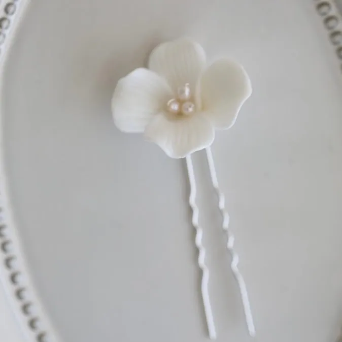 P190. clay flower hair pin