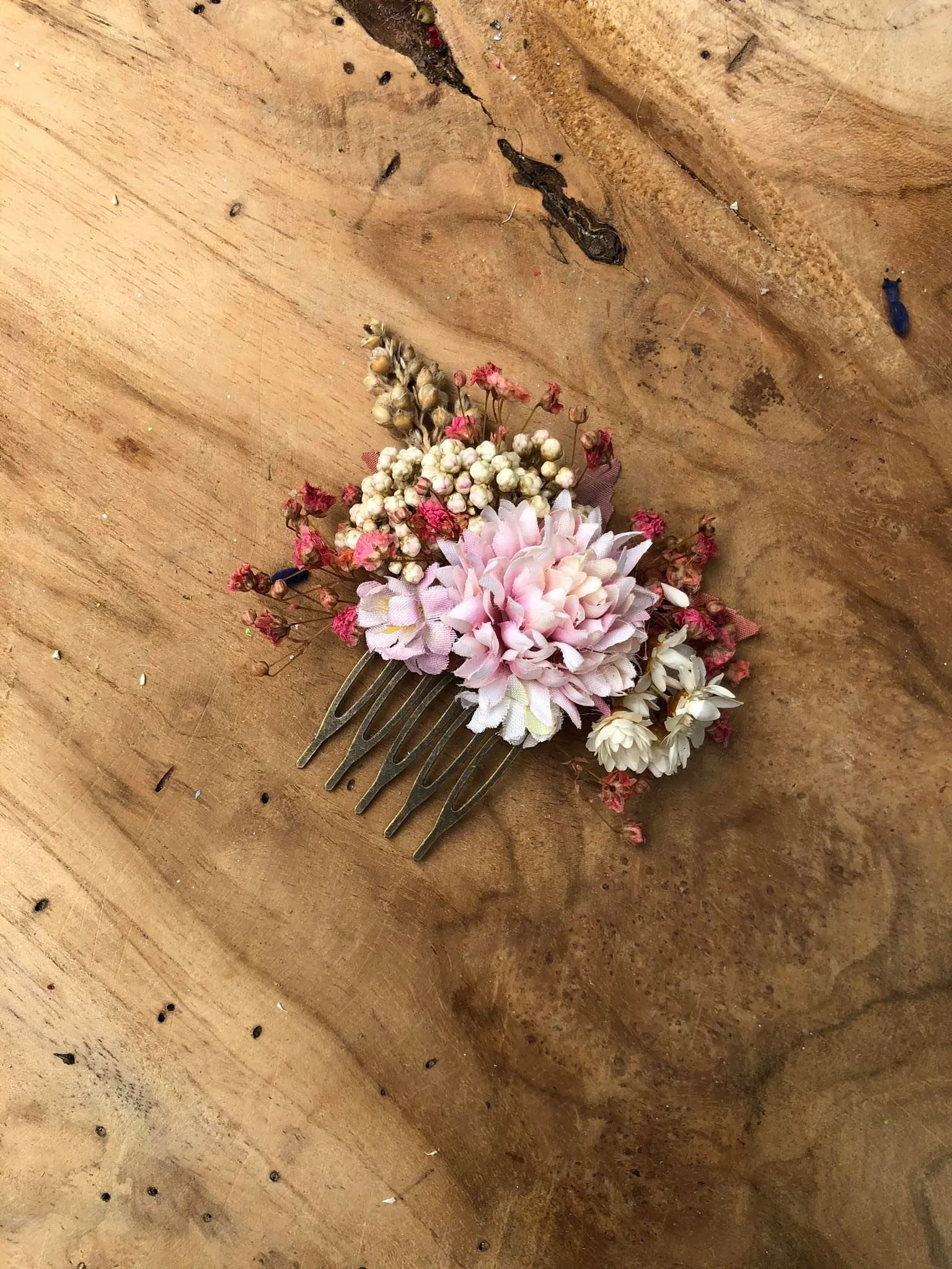 Pastel wedding hair comb Pink Bridal flower comb Magaela accessories Romantic flower jewellery Baby's breath comb Wedding 2021