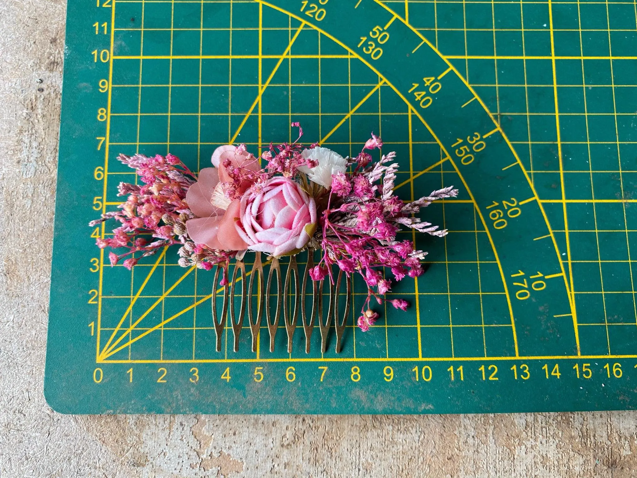 Pink flower hair comb Wedding hair comb Bridal accessories Pink flower comb Mini hair comb Small flower comb Magaela Natural Blumen haarkamm