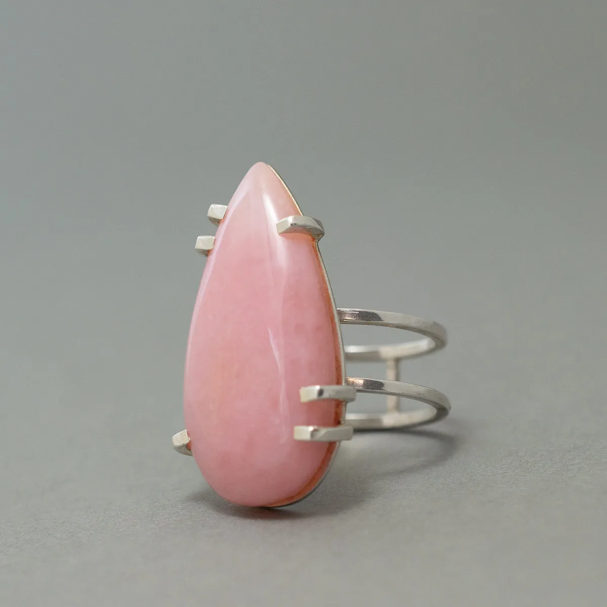 PINK OPAL TEARDROP ON SILVER DOUBLE BAND RING