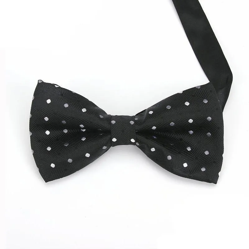 Polka Dot Bow Tie Pre-Tied