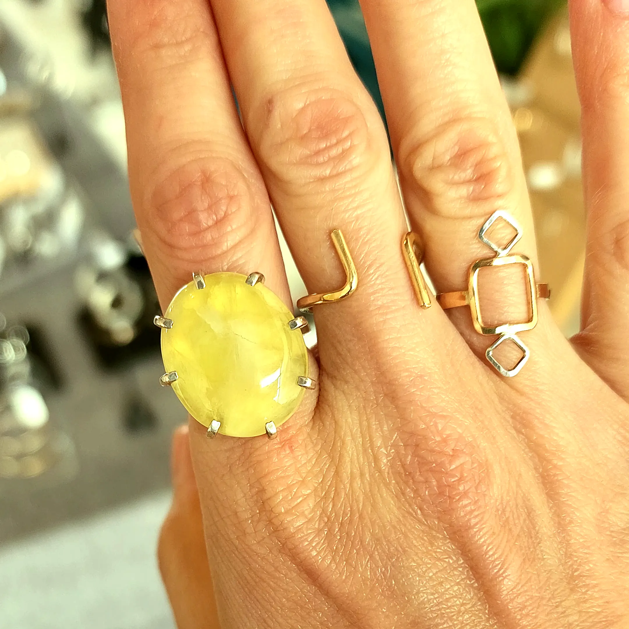 RARE YELLOW PREHNITE & SILVER RING