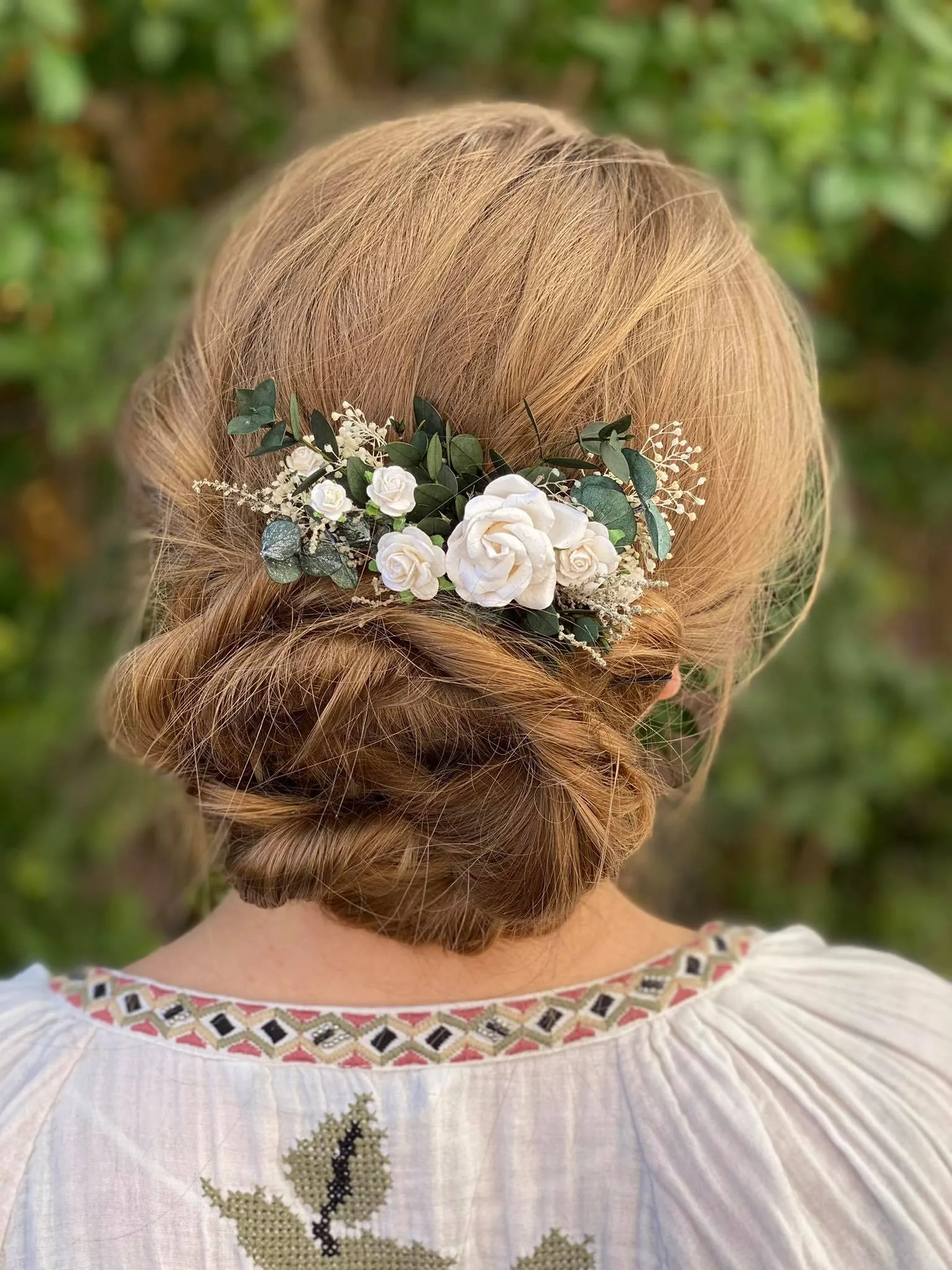 Romantic greenery hair comb