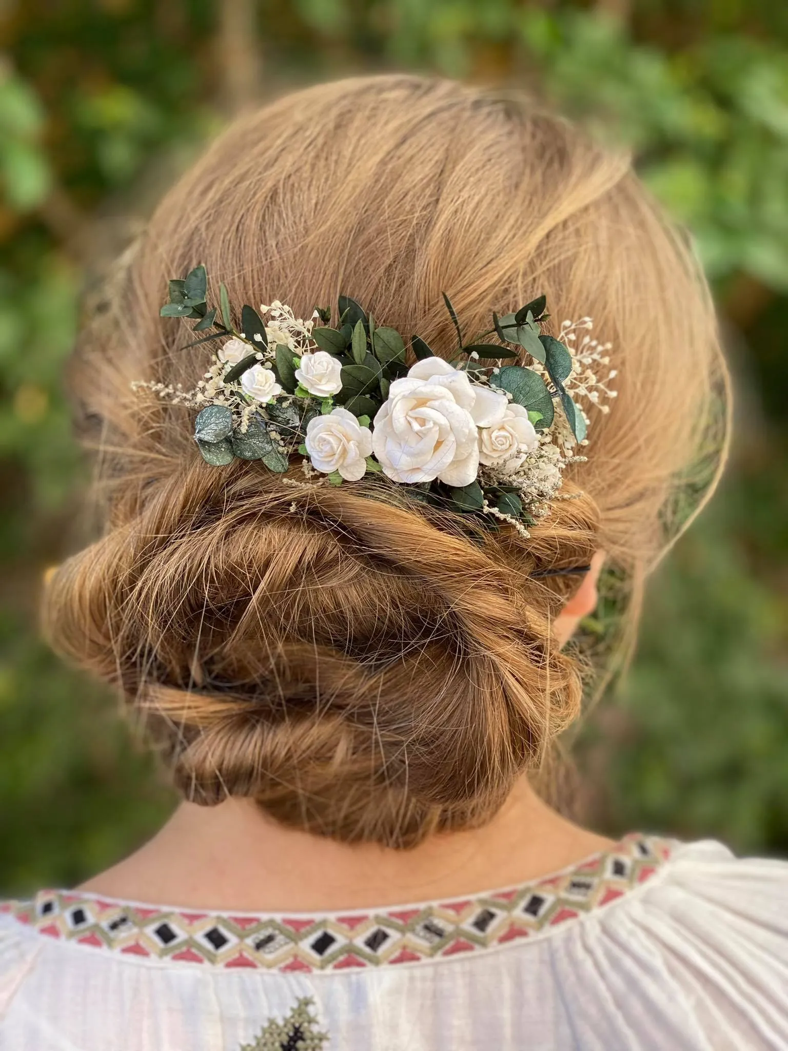 Romantic greenery hair comb