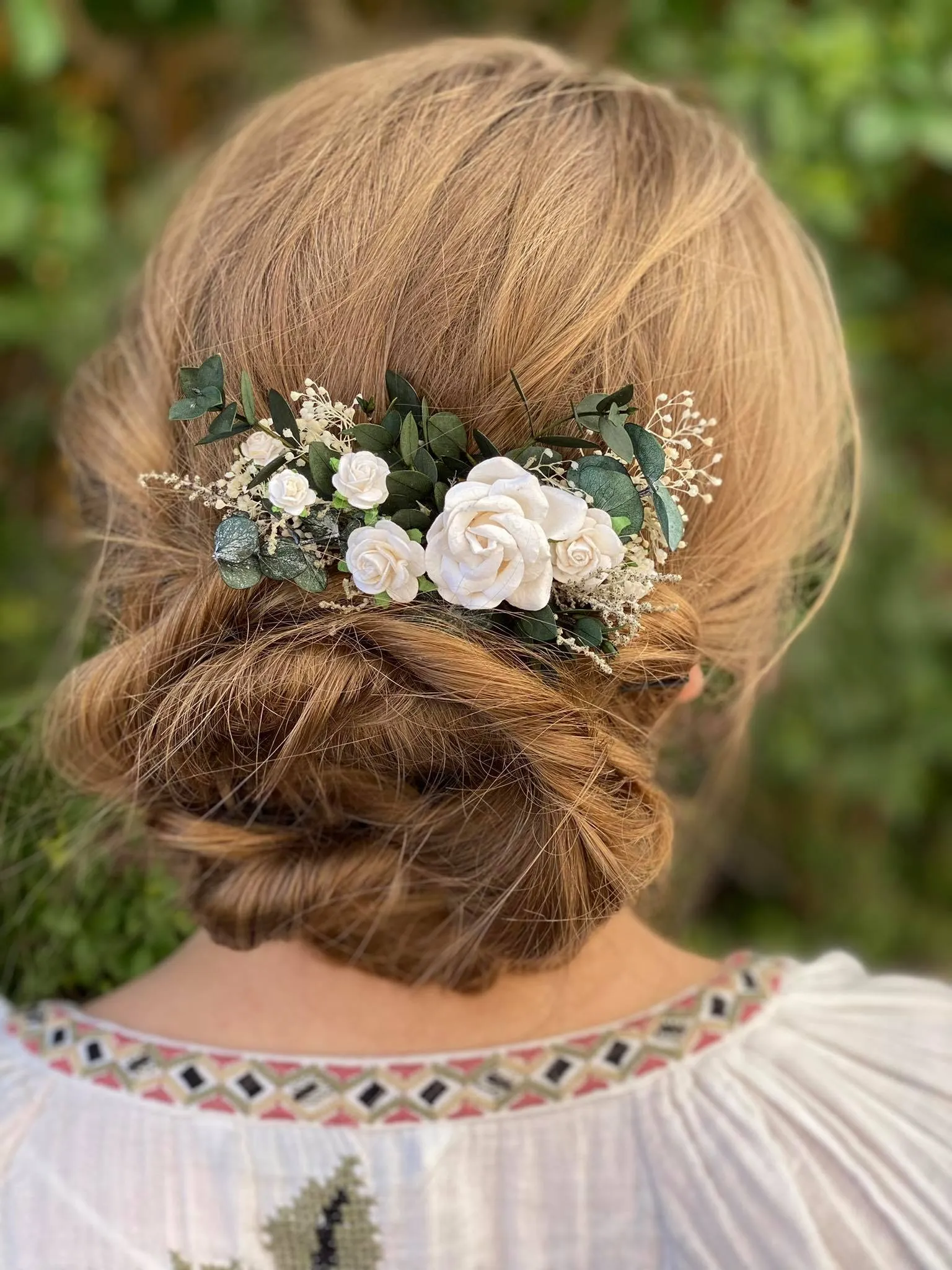 Romantic greenery hair comb