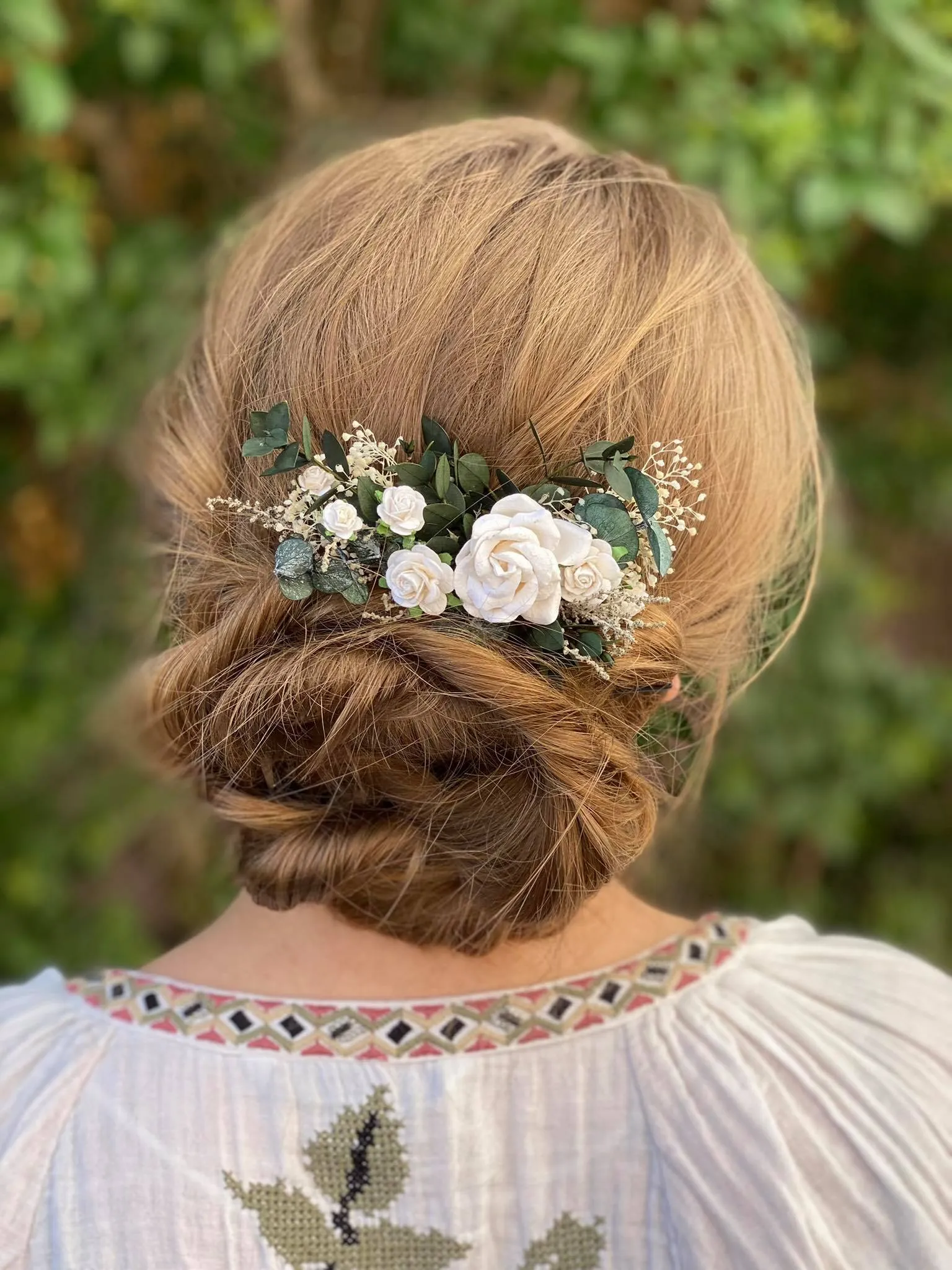 Romantic greenery hair comb