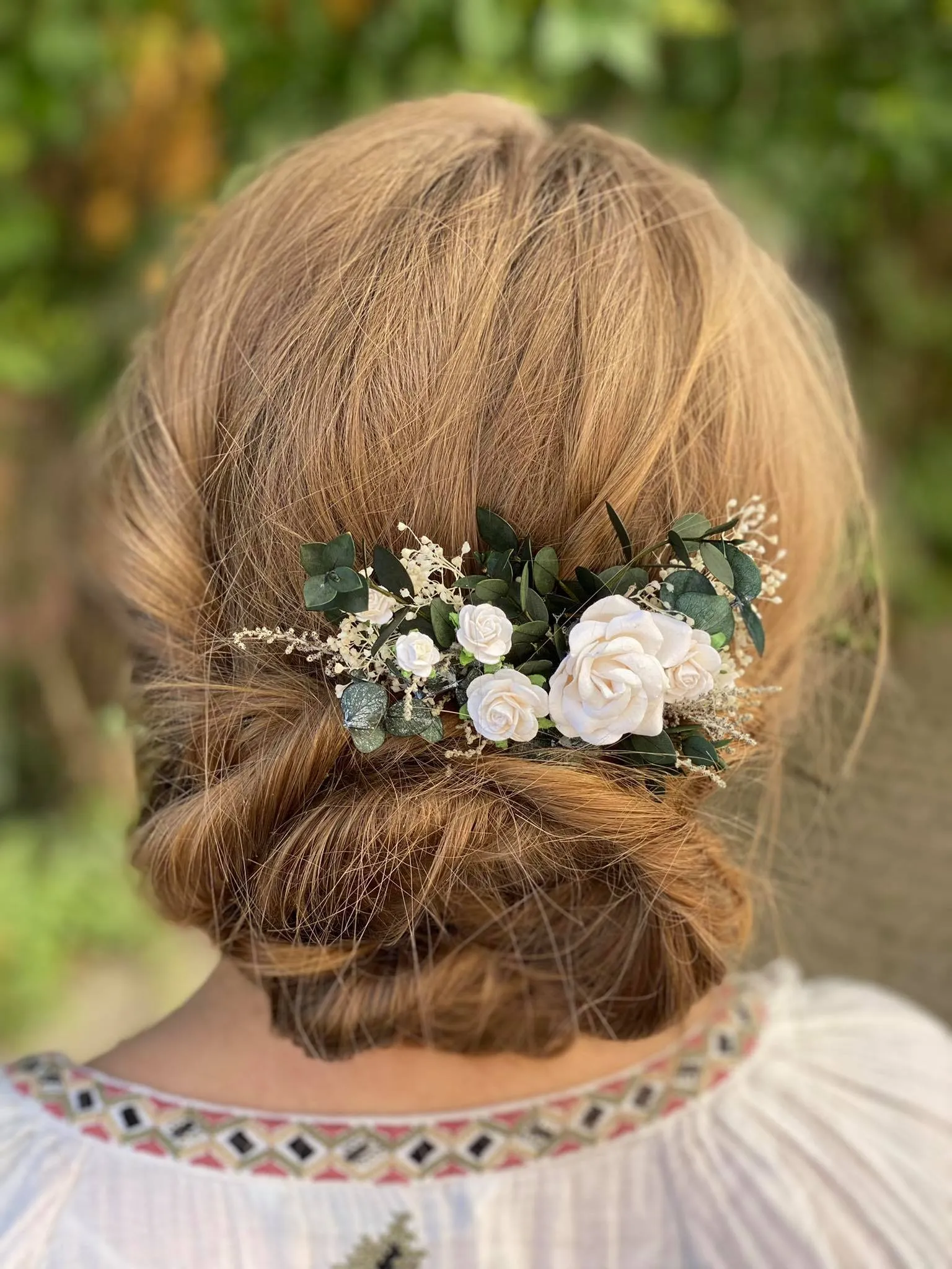 Romantic greenery hair comb