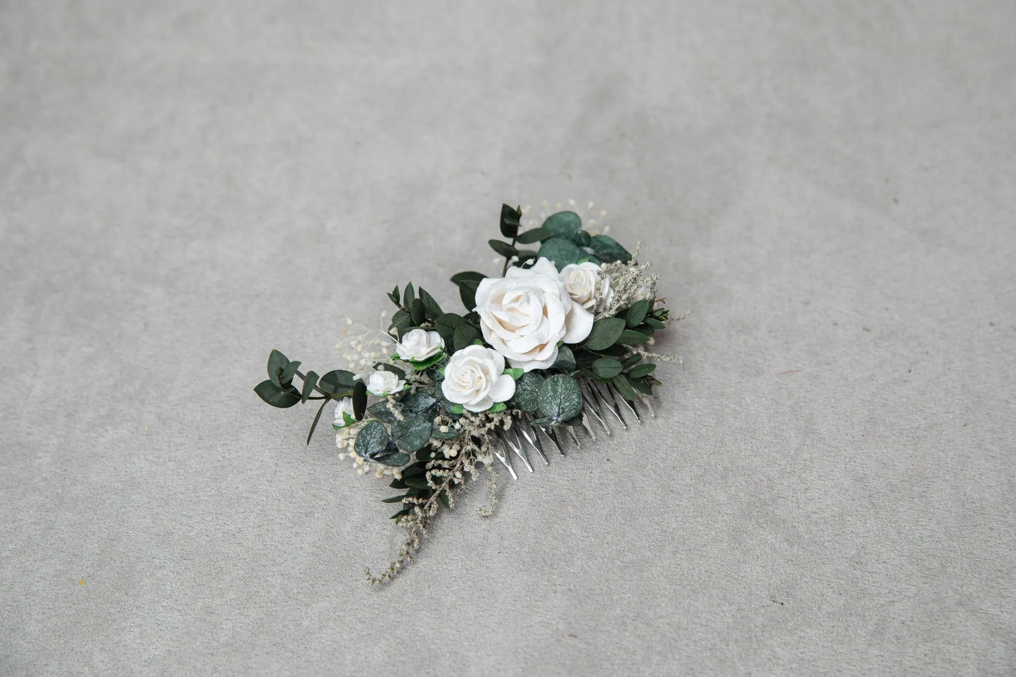 Romantic greenery hair comb