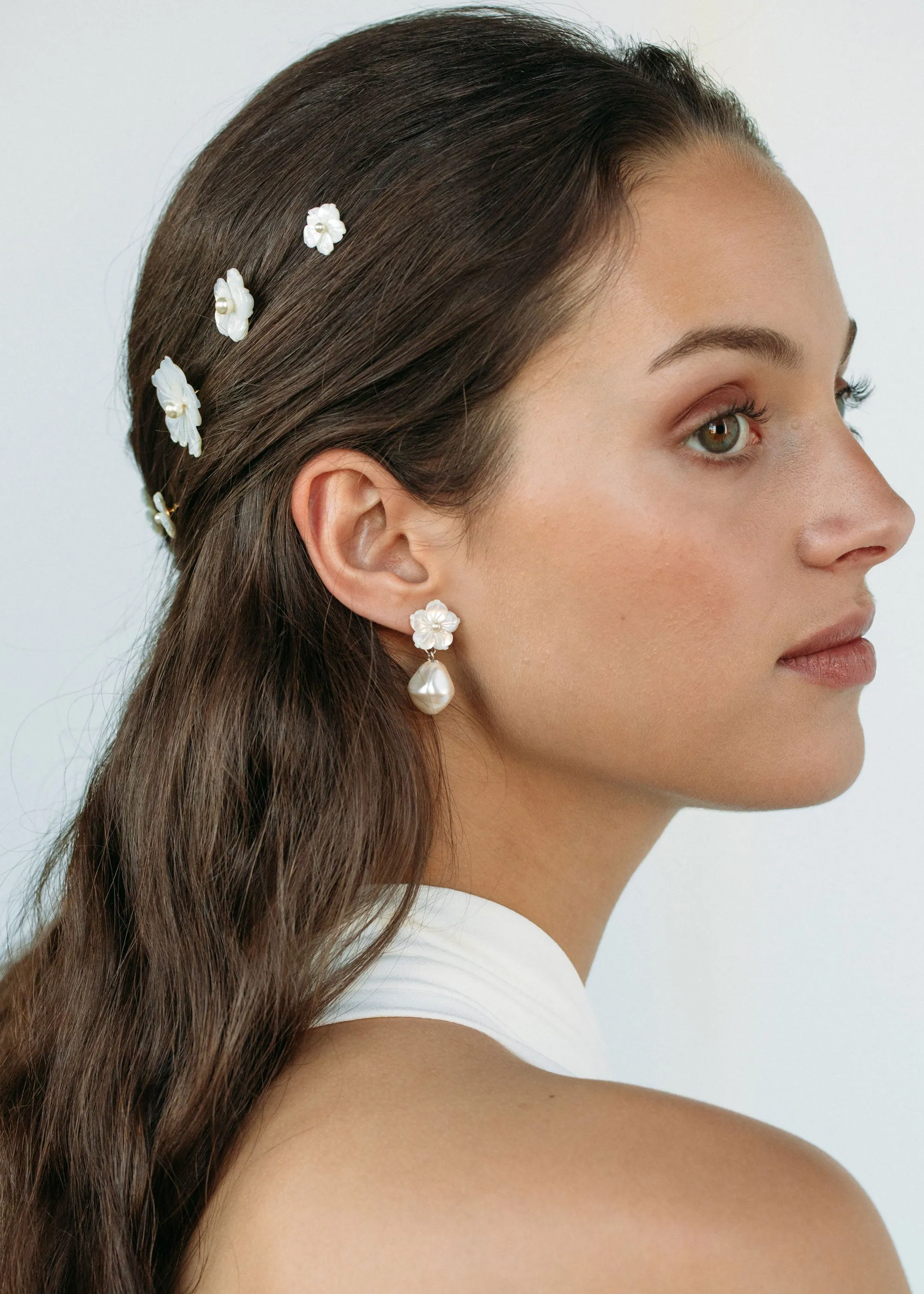 Zinnia Bobby Pin Set -- Mother of Pearl